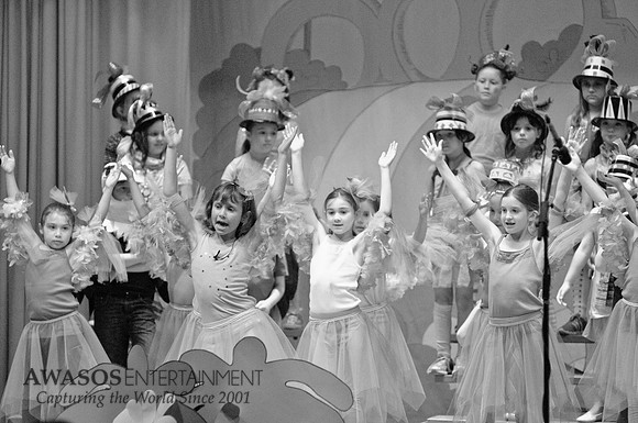 Seussical-23
